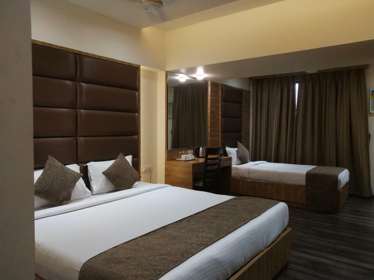 Hotel Heritage Dakshin Navi Mumbai Exterior foto